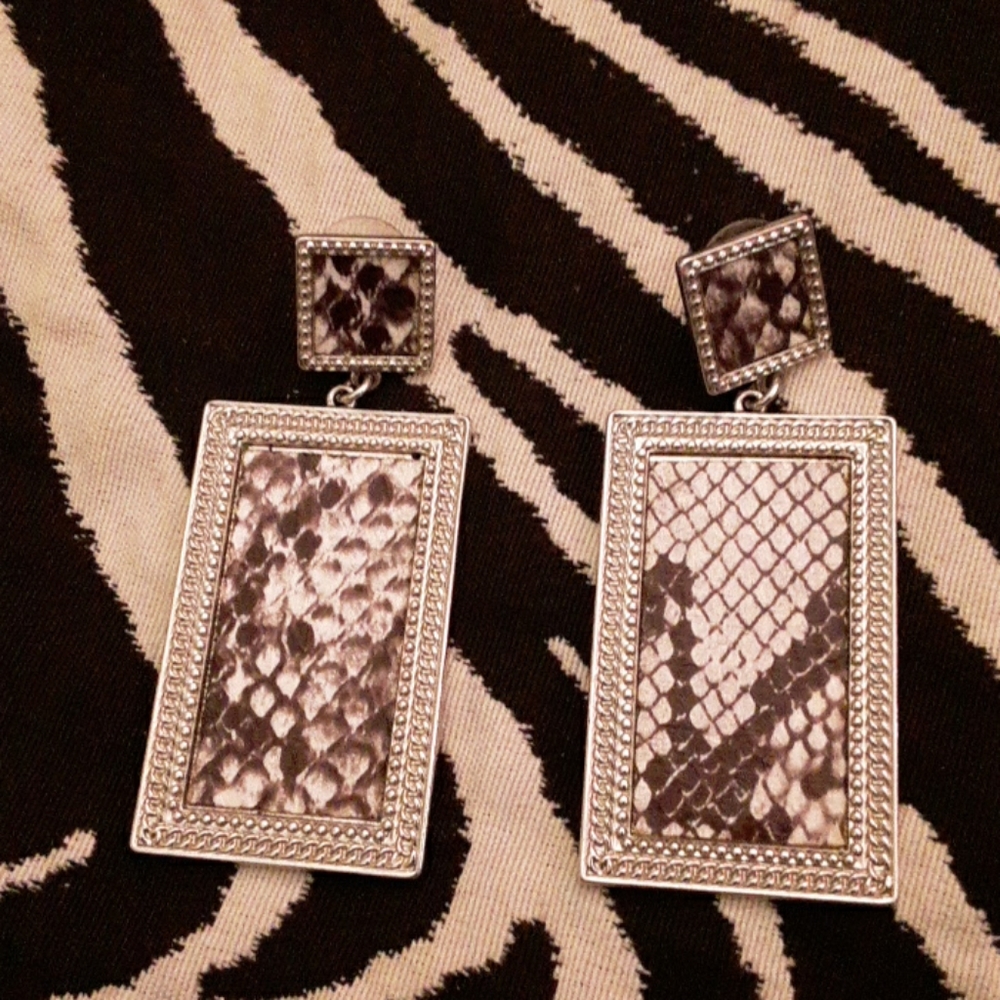 Bebe earings